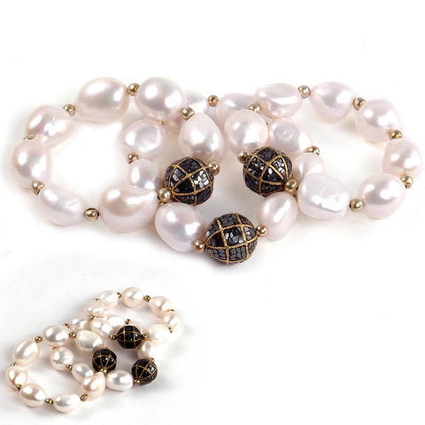White Baroque Pearl Bracelet with Black Diamond Bead